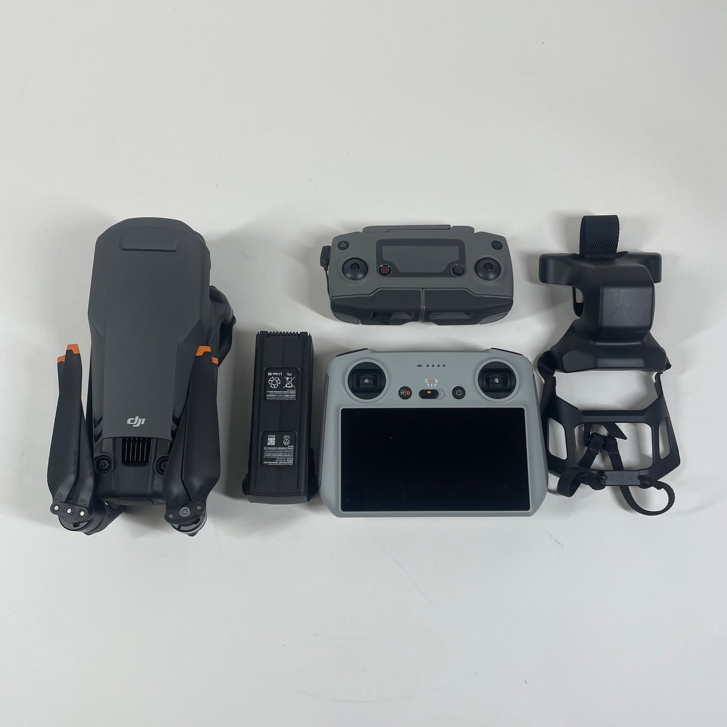 DJI Mavic 3 Classic High-Performance Prosumer Drone L2C