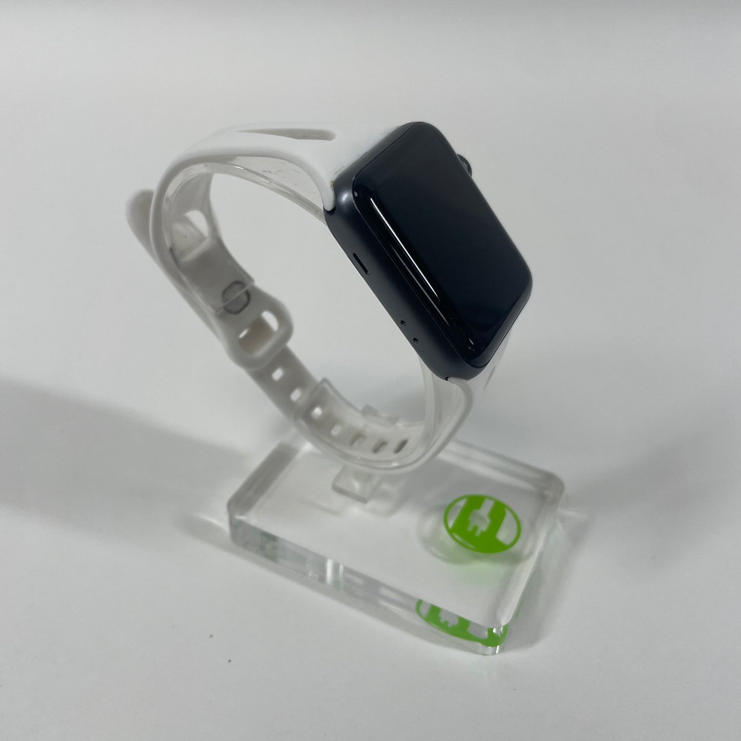 GPS Only Apple Watch Series 3 42MM Space gray Aluminum White Band MTF22LL/A