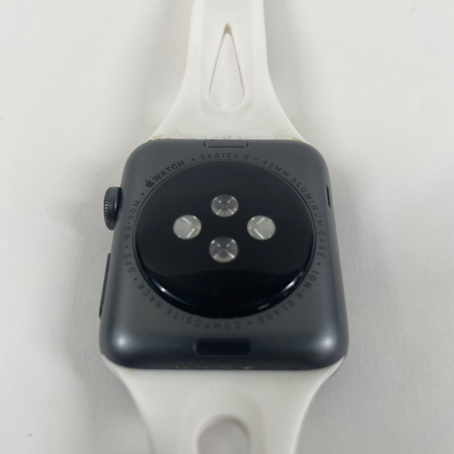 GPS Only Apple Watch Series 3 42MM Space gray Aluminum White Band MTF22LL/A