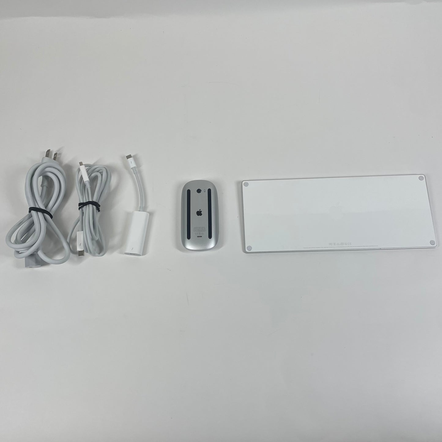 2015 Apple iMac 21.5" i5 2.8GHz 8GB RAM 1TB SSD Silver A1418