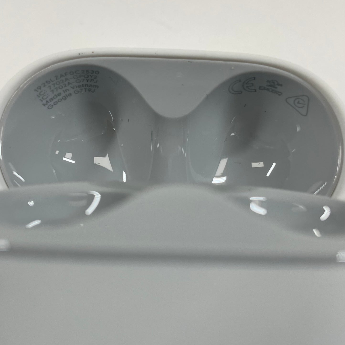 Google A Series Wireless Bluetooth Earbuds White G7T9J
