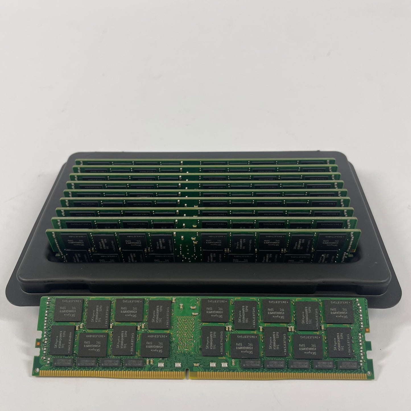 SK Hynix KOREA 16GB (1x16GB) RAM DDR4 2133MHz HMA42GL7MFR4N-TF