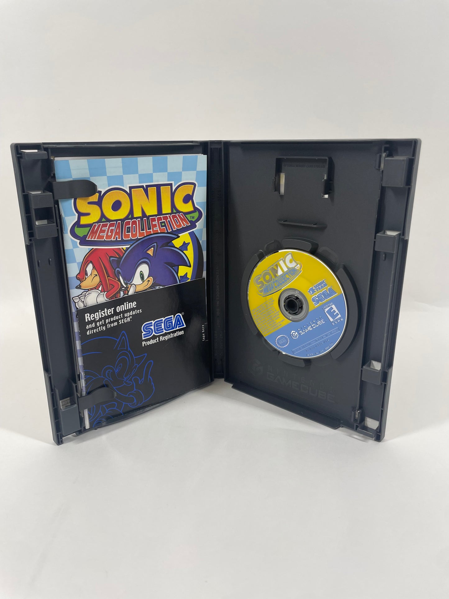 Sonic Mega Collection Player's Choice (Nintendo GameCube, 2004)