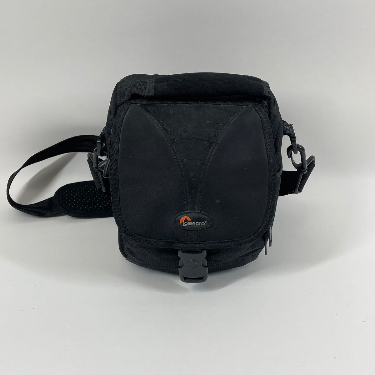 Nikon D40 6.1MP Digital SLR DSLR Camera