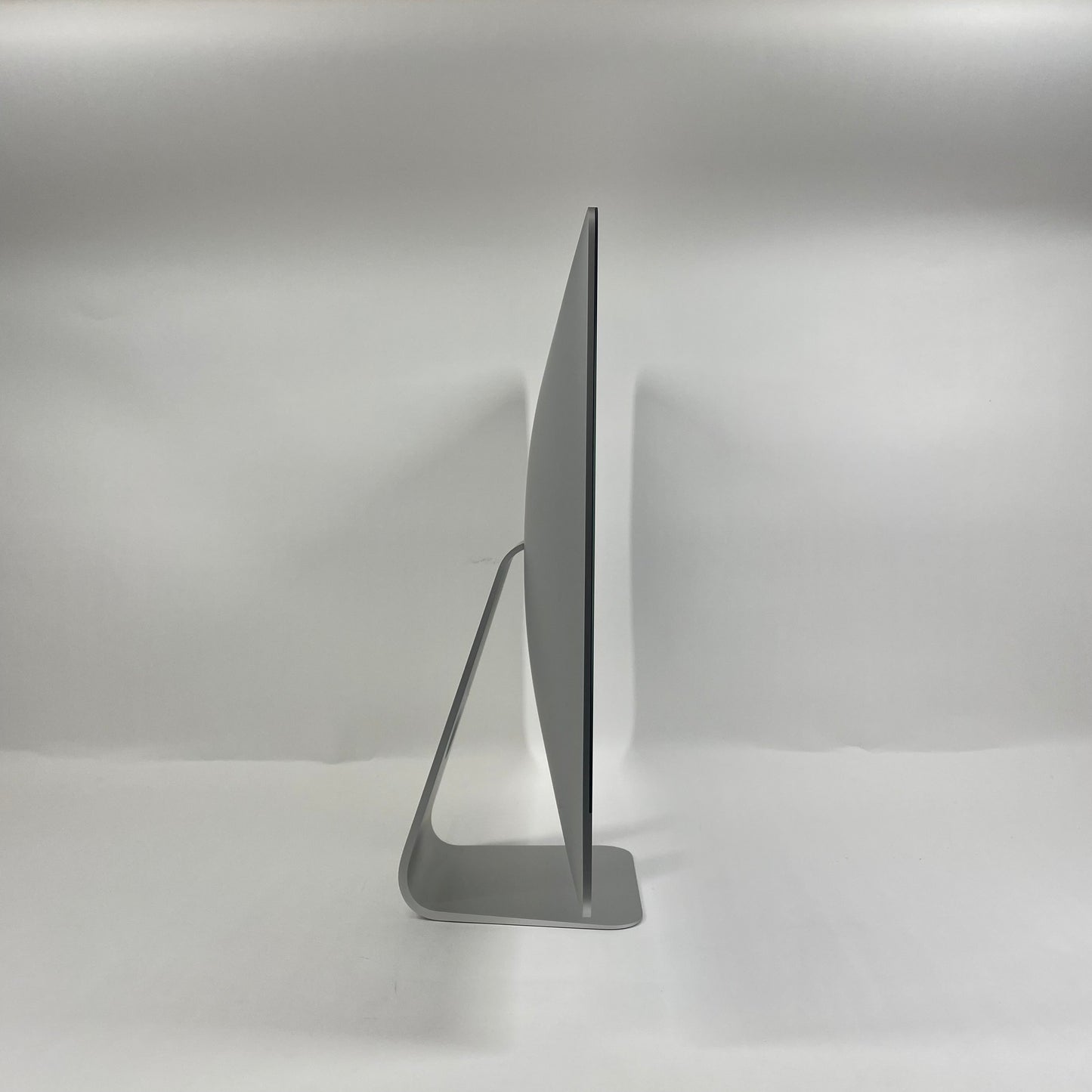 2015 Apple iMac 21.5" i5 2.8GHz 8GB RAM 1TB SSD Silver A1418