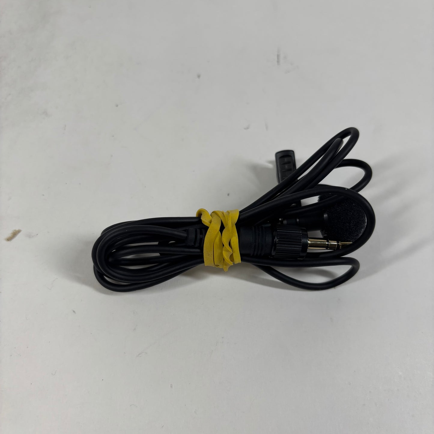 Sony UTX-B40 470-542 MHz Compact Wireless Bodypack Transmitter UTX-B40