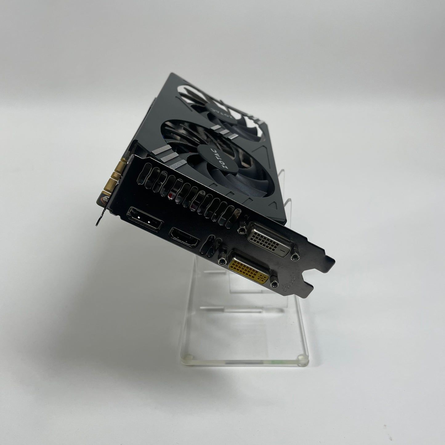 Zotac GeForce GTX 970 4GB GDDR5 Graphics Card 288-1N366-000Z8