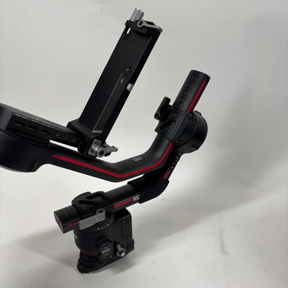 DJI Ronin RS3 Pro Kit, Advanced 3-Axis Handheld Gimbal System CP.RN.00000218.01