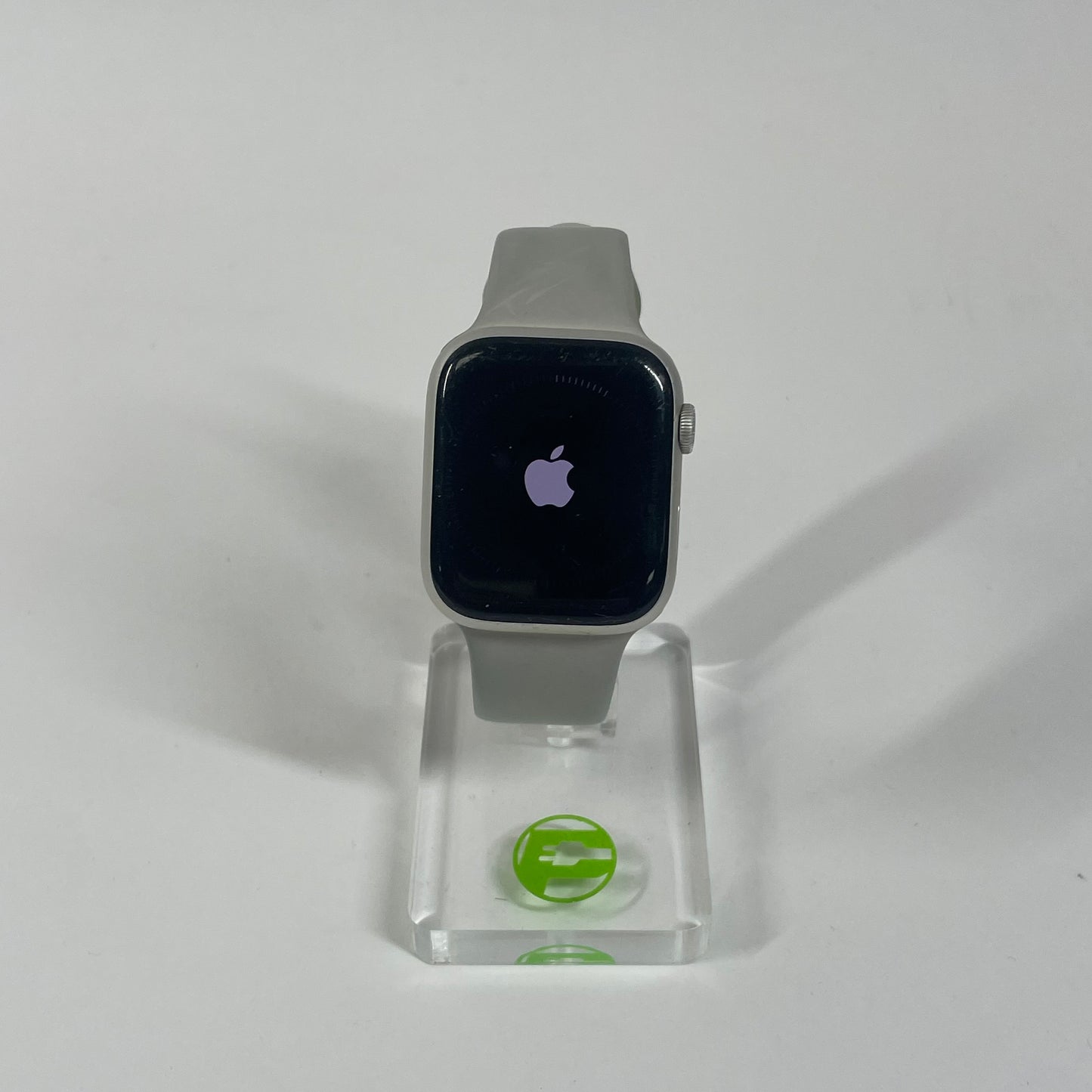 Apple Watch Series 8 45MM Starlight Aluminum Starlight Sport Band MNVQ3LL/A