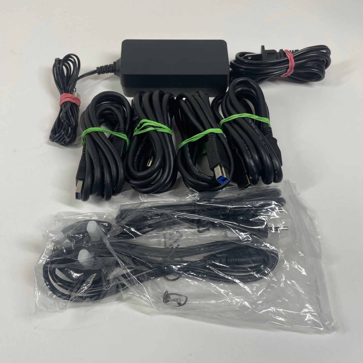 AV ACCESS 4KIP 100-KVM Zero-Latency, IP-Based KVM Extender 4KIP100-KVM