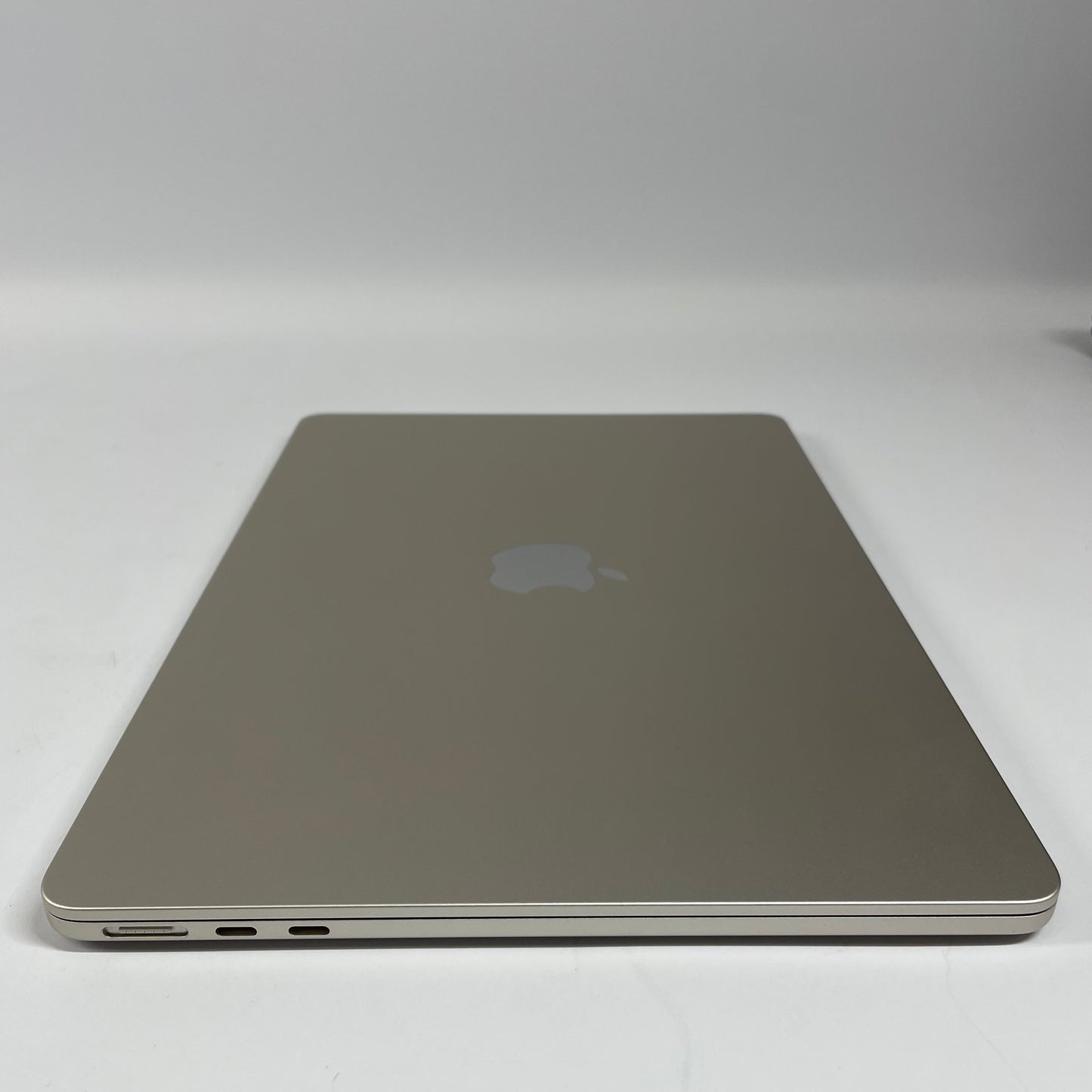 2022 Apple MacBook Air 13.6" M2 8C GPU 3.5GHz 8GB RAM 256GB SSD A2681