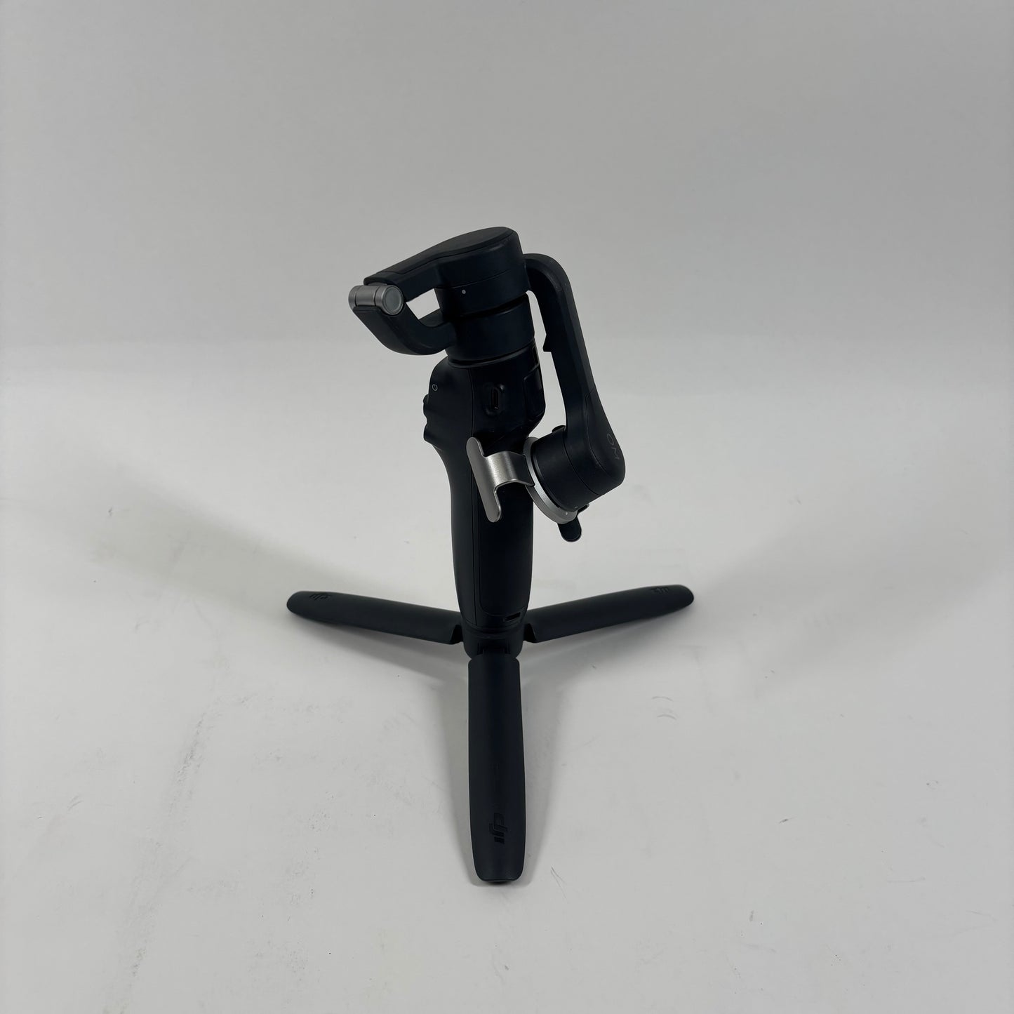 DJI OM 4 3-Axis Gimbal Stabilizer 