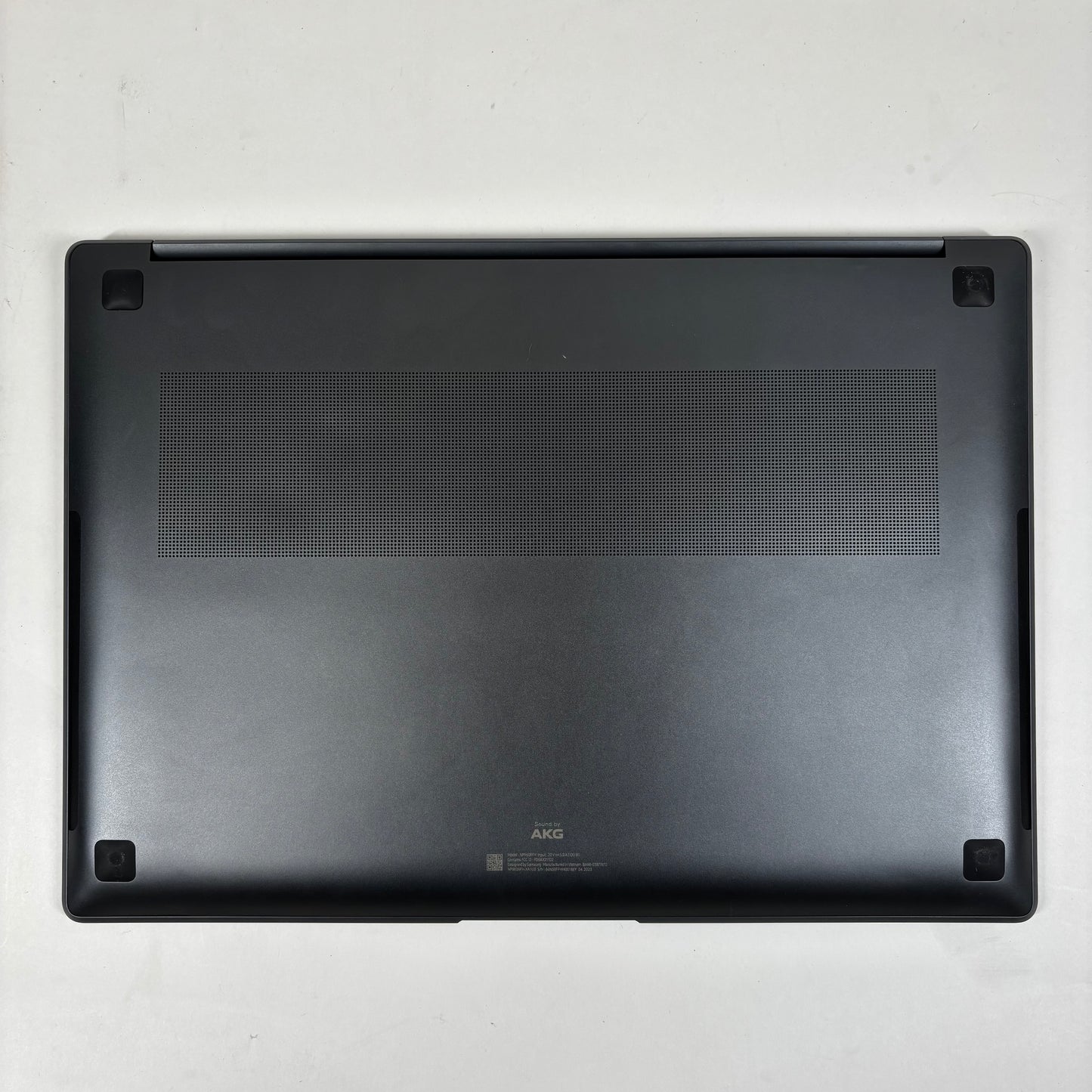 Samsung Galaxy Book3 Ultra NP960XFH 16" i7 10750H 2.4GHz 16GB RAM 1TB SSD 