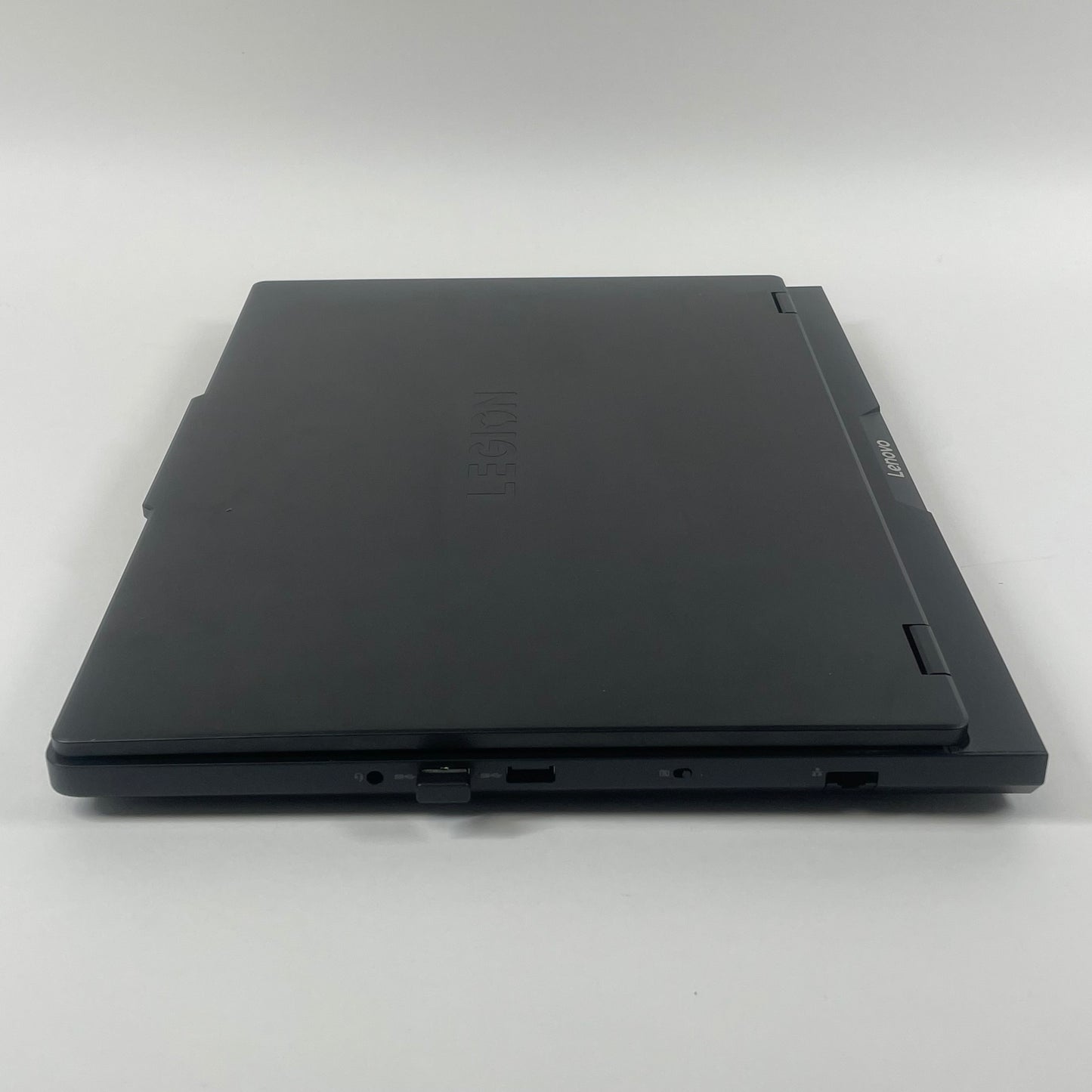 Lenovo Legion Pro 5 16" Ryzen 9 8945HX 2.5GHz 16GB RAM 1TB SSD GeForce RTX 5060