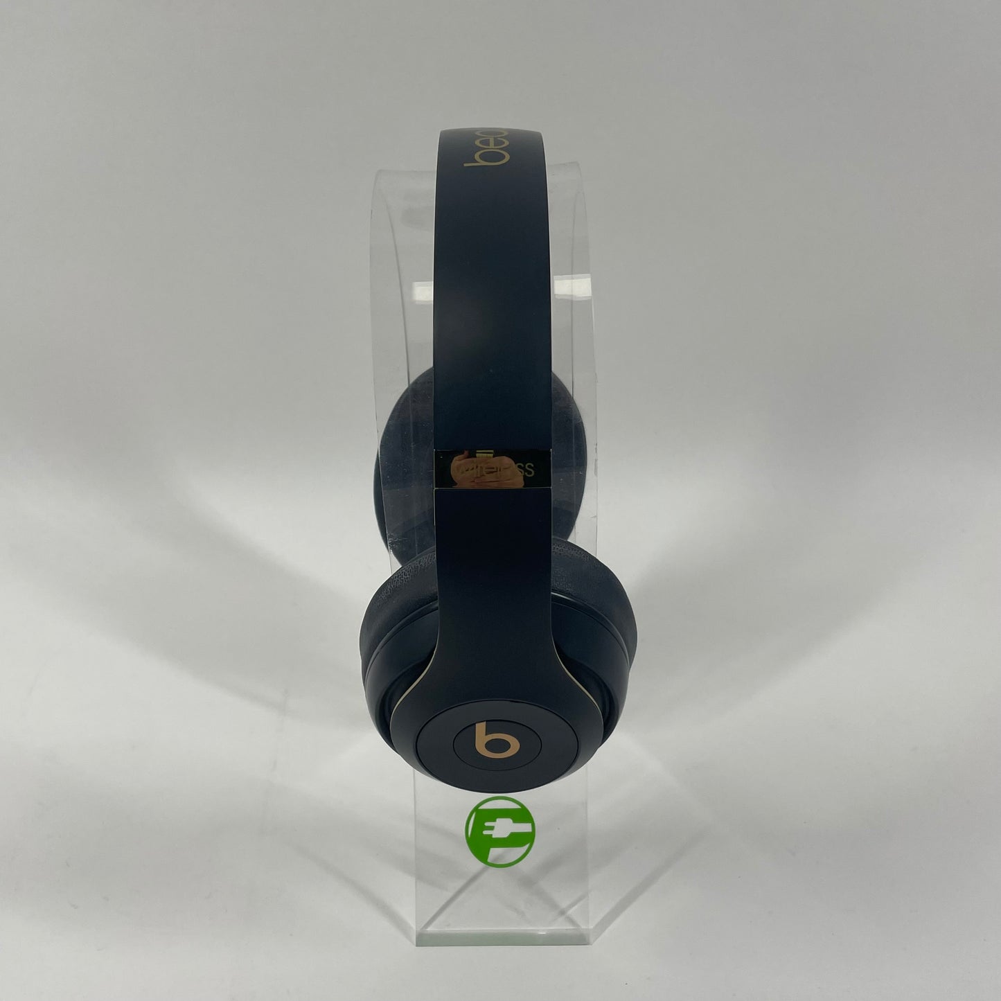 Beats Studio 3 Wireless Over-Ear Bluetooth Headphones Gray MC2N4LL/A