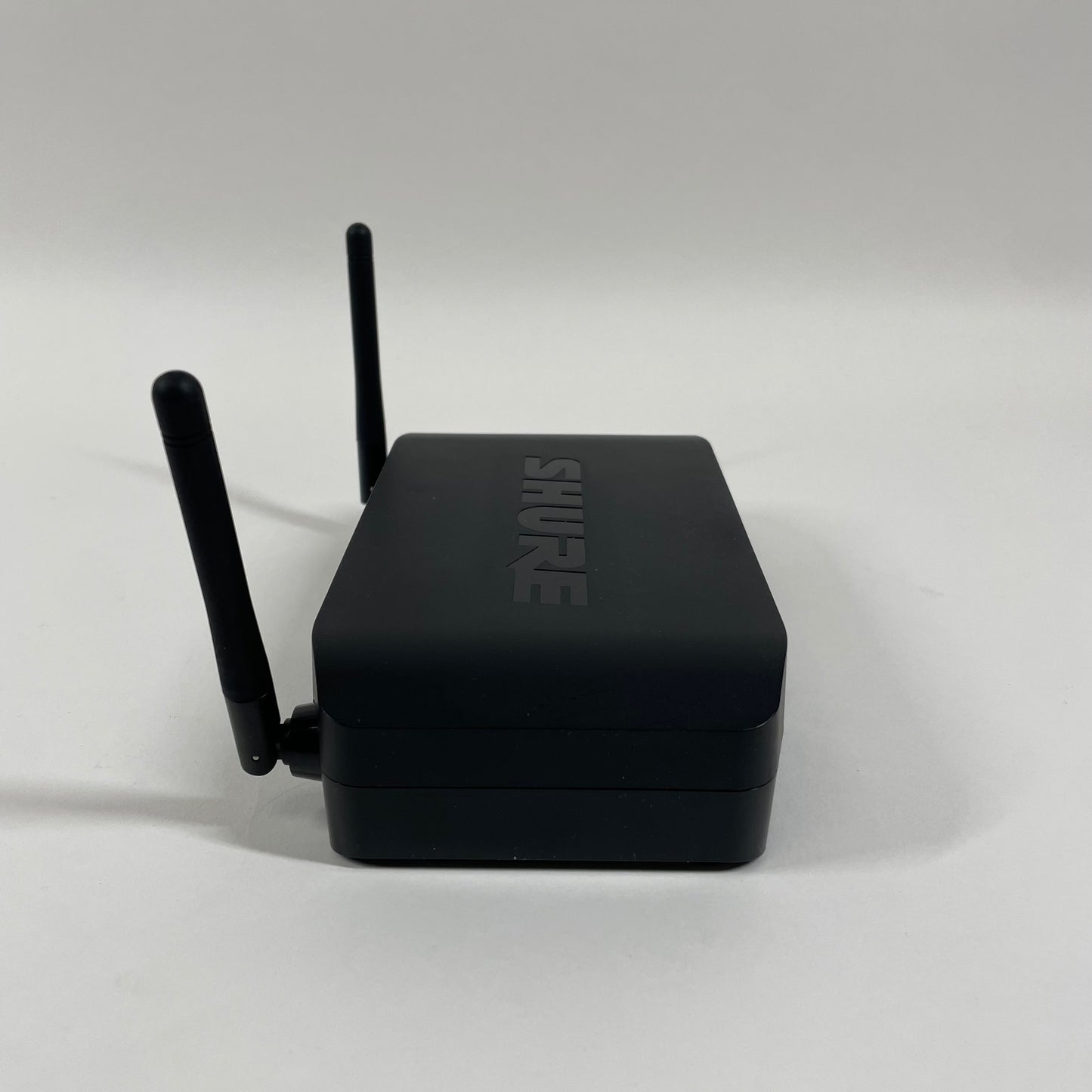 Shure GLXD4 Single-Channel, Digital Wireless Receiver Designed GLXD4-Z2