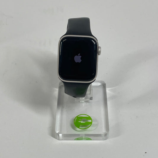 GPS Only Apple Watch SE 3 40MM Starlight Aluminum Black Sport Band MEP74LW/A