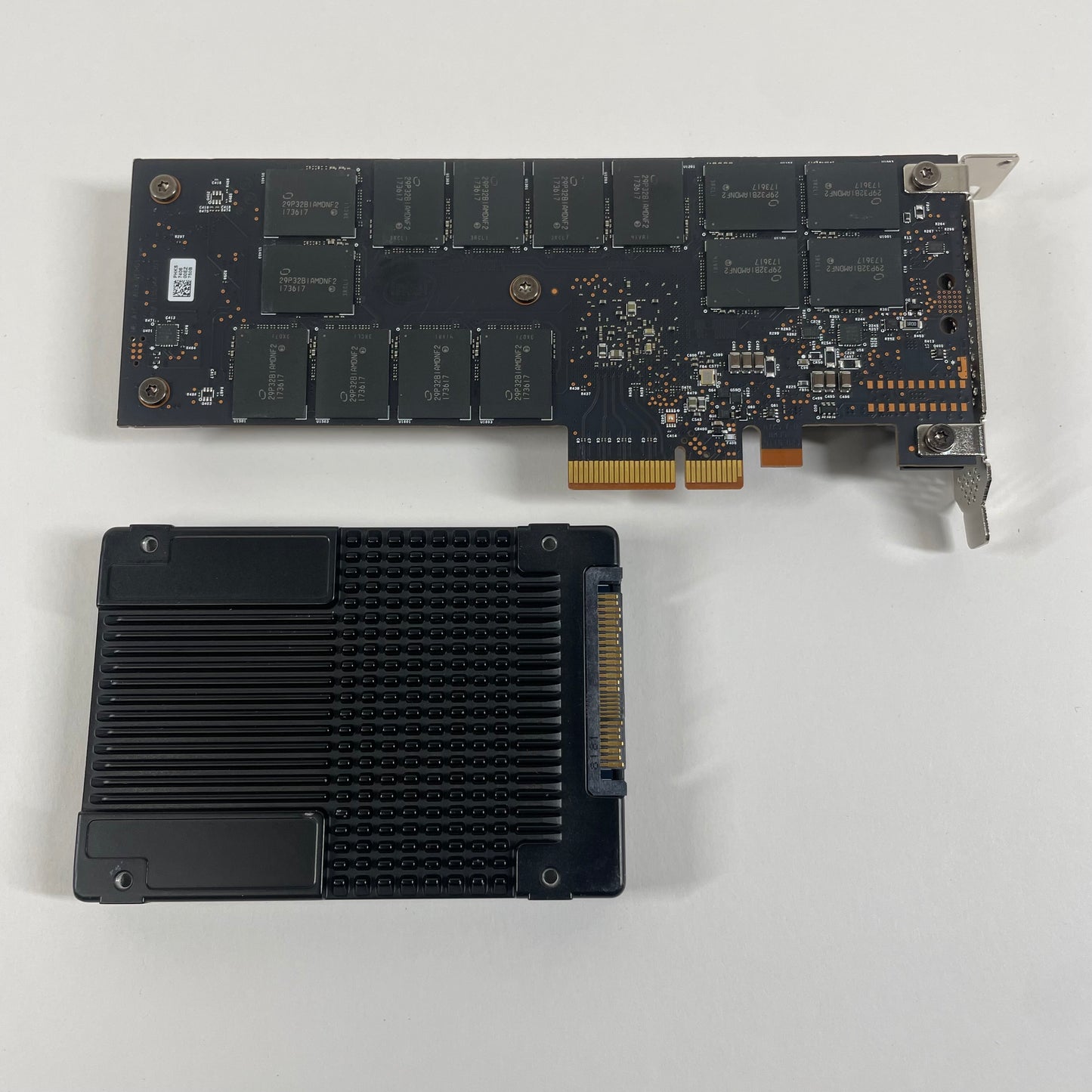 Intel 2.5" Optane DC P4800X 375GB M.2 NVMe Gen 3.0 x 4 SSD SSDPE21K375GAK