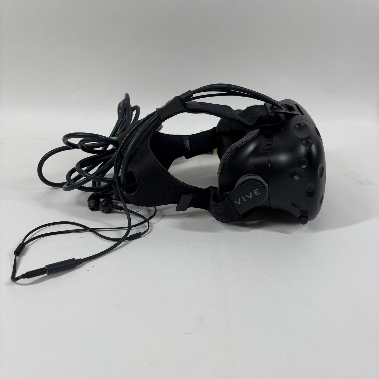 HTC Vive Virtual Reality Headset 99HASZ006-00