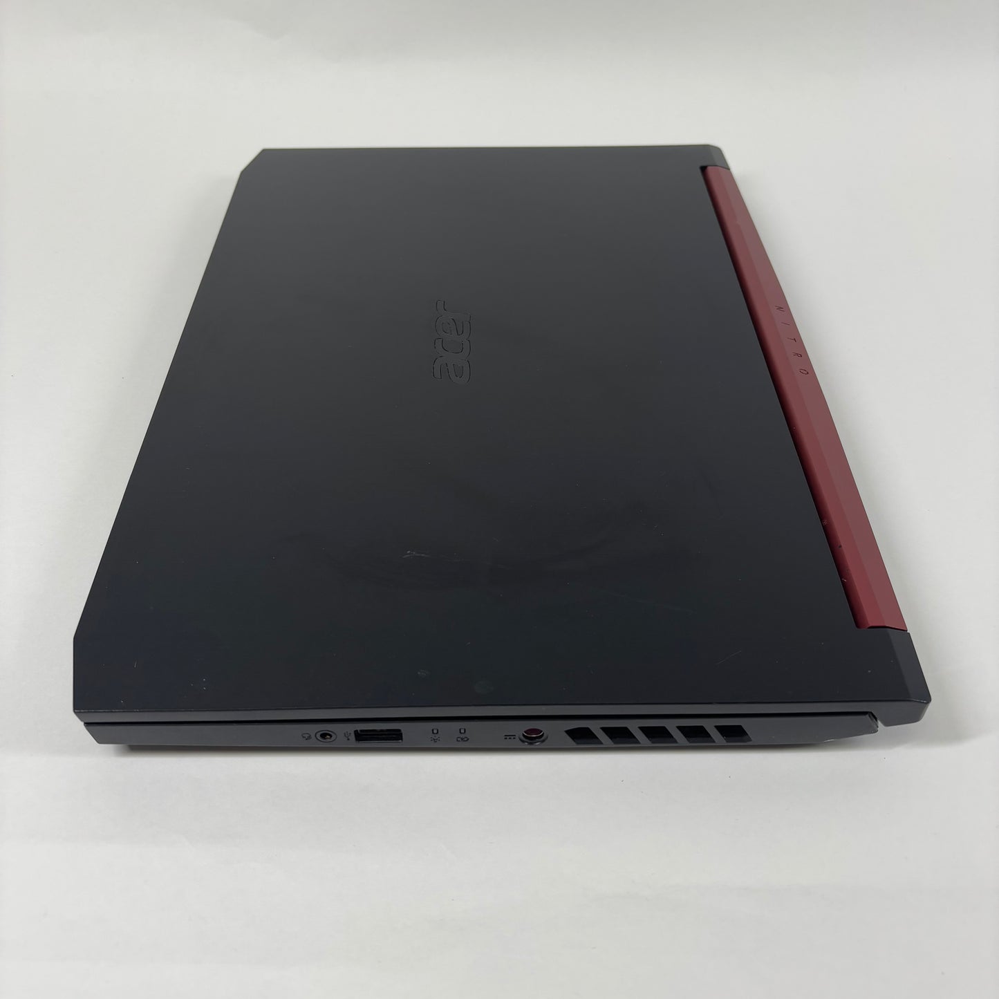 Acer Nitro N18C3 AN515‑54 15.6" i3-9300H 2.4GHz 8GB RAM 256GB SSD