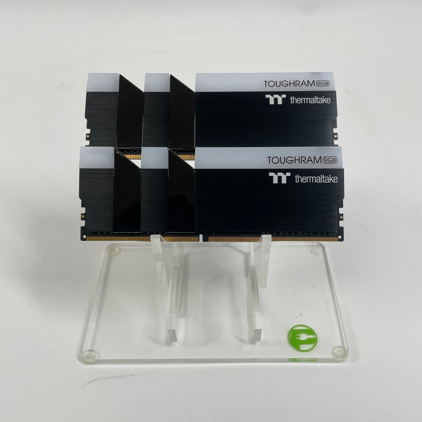 Thermaltake TOUGHRAM RGB 16GB (2x8GB) RAM DDR4 3600MHz R009D408GX2-4600C19A