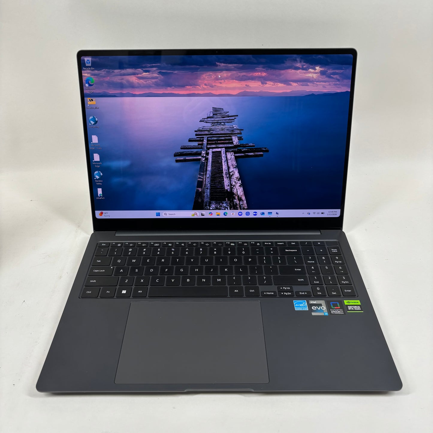 Samsung Galaxy Book3 Ultra NP960XFH 16" i7 10750H 2.4GHz 16GB RAM 1TB SSD 