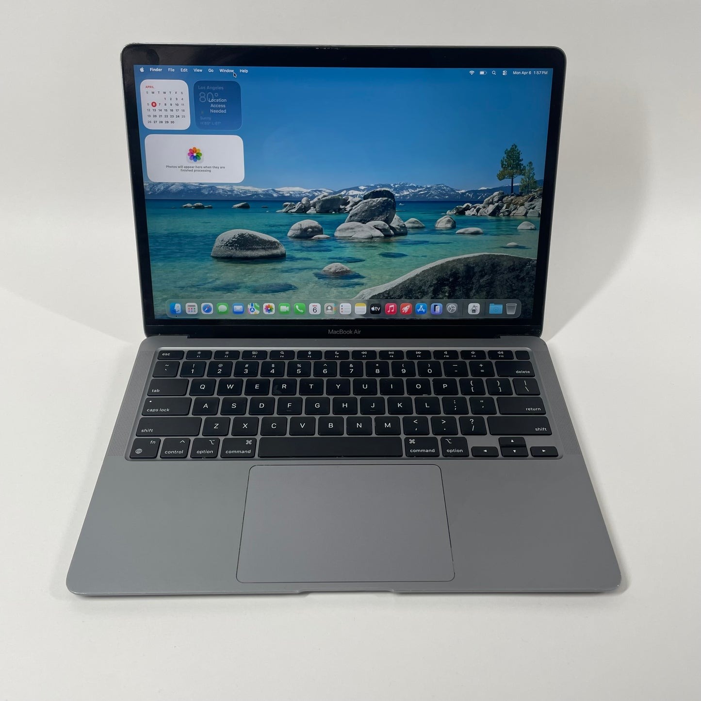 2020 Apple MacBook Air 13.3" M1 7C GPU 3.2GHz 8GB RAM 256GB SSD A2337