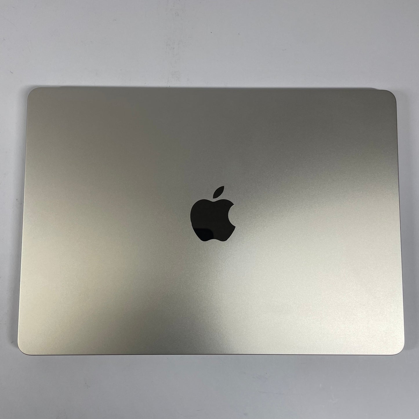 2022 Apple MacBook Air 13.6" M2 8C GPU 3.5GHz 8GB RAM 256GB SSD A2681