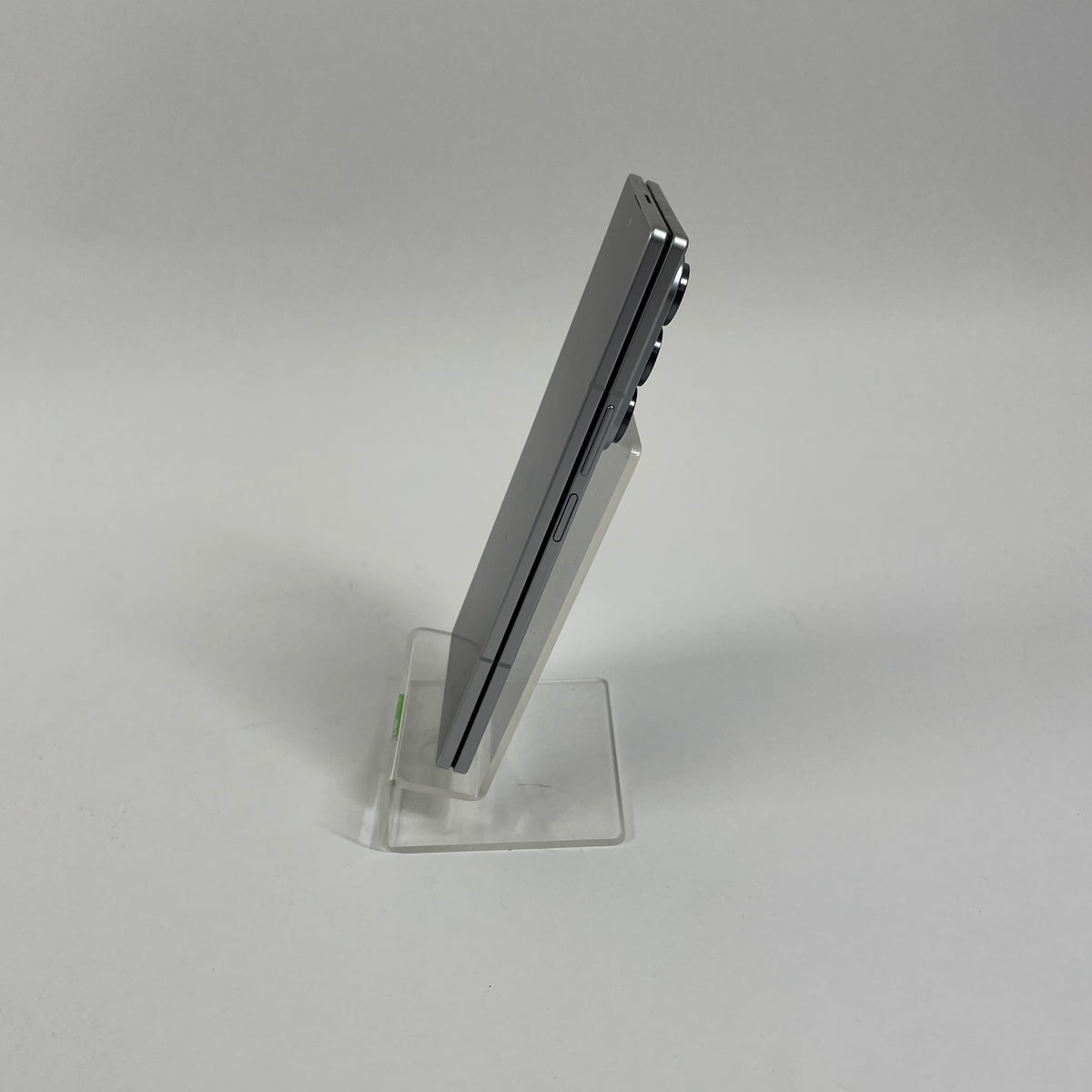 Locked Samsung Galaxy Fold7 12GB RAM 512GB SM-F966U Silver Shadow