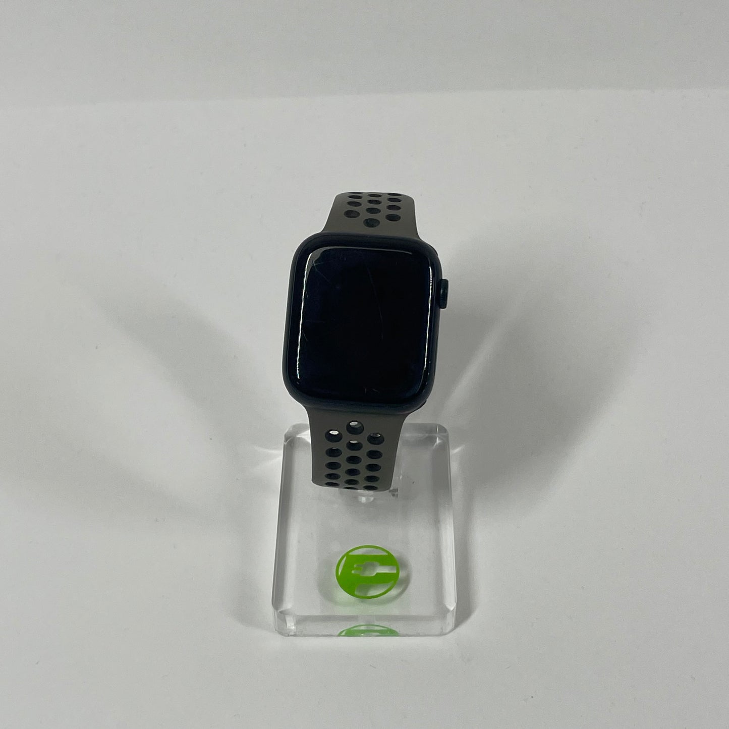 Broken GPS Only Apple Watch Series 8 45MM Aluminum MNUQ3LL/A Locked