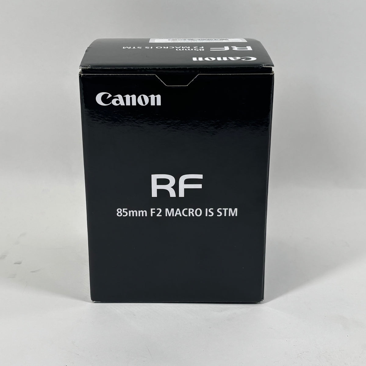 Canon RF 85mm f/2.0 F2 Macro IS STM