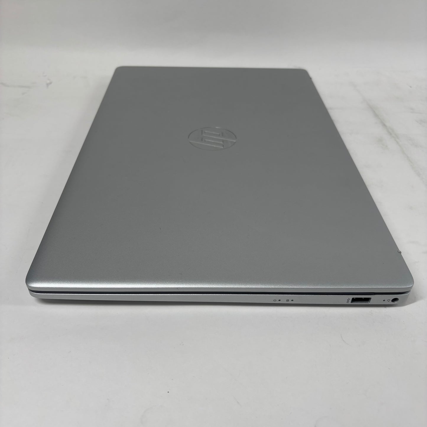 HP Pavilion 17-CN4071CL 17.3" Core 7 150U 1.8GHz 16GB RAM 512GB SSD