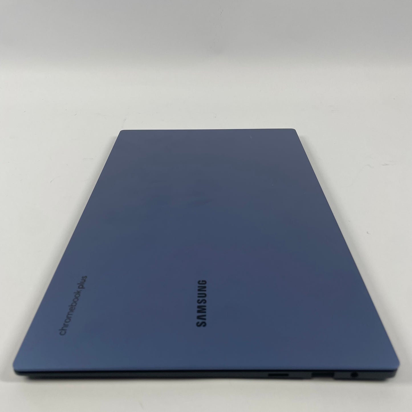 Samsung Galaxy Chromebook Plus XE550XGA 15.6" 1.2GHz 8GB RAM 256GB SSD