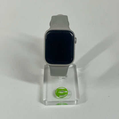 Apple Watch Series 8 45MM Starlight Aluminum Starlight Sport Band MNVQ3LL/A