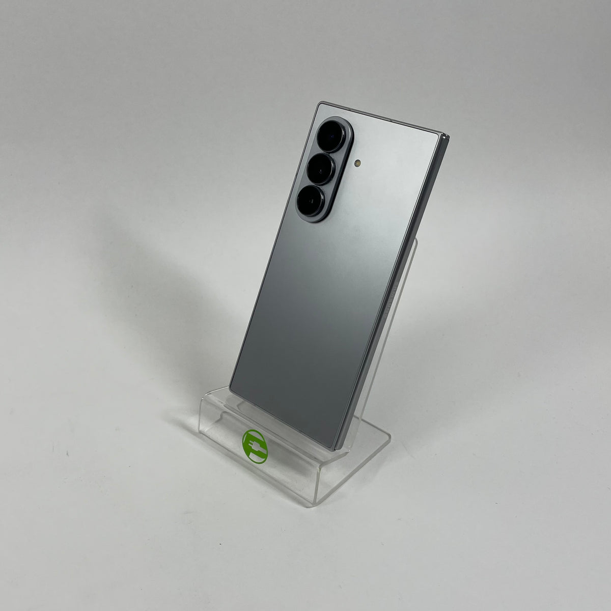 Locked Samsung Galaxy Fold7 12GB RAM 512GB SM-F966U Silver Shadow