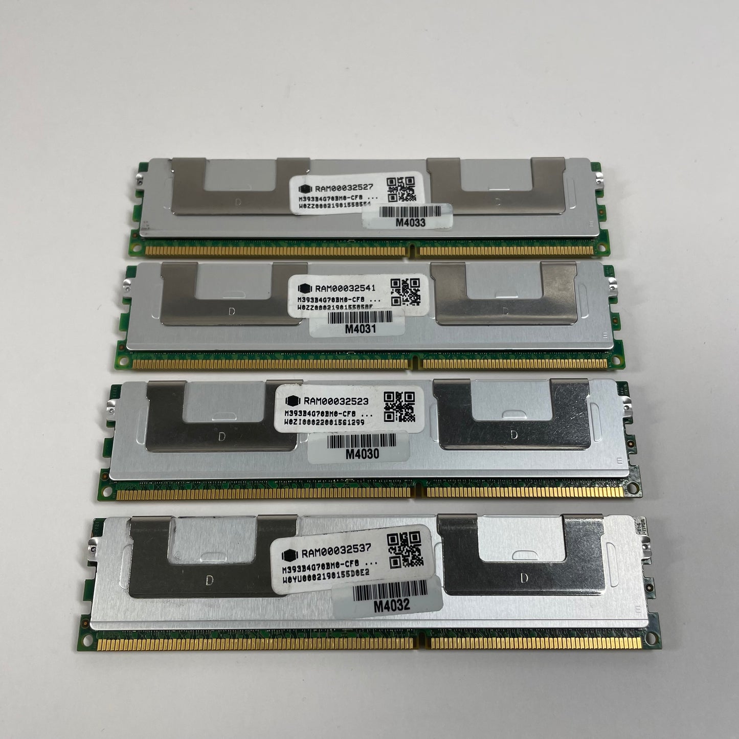 Samsung 32GB DDR3-1066 (PC3-8500R) 128GB (4x32GB) RAM 1066MHz M393B4G70BM0-CF8