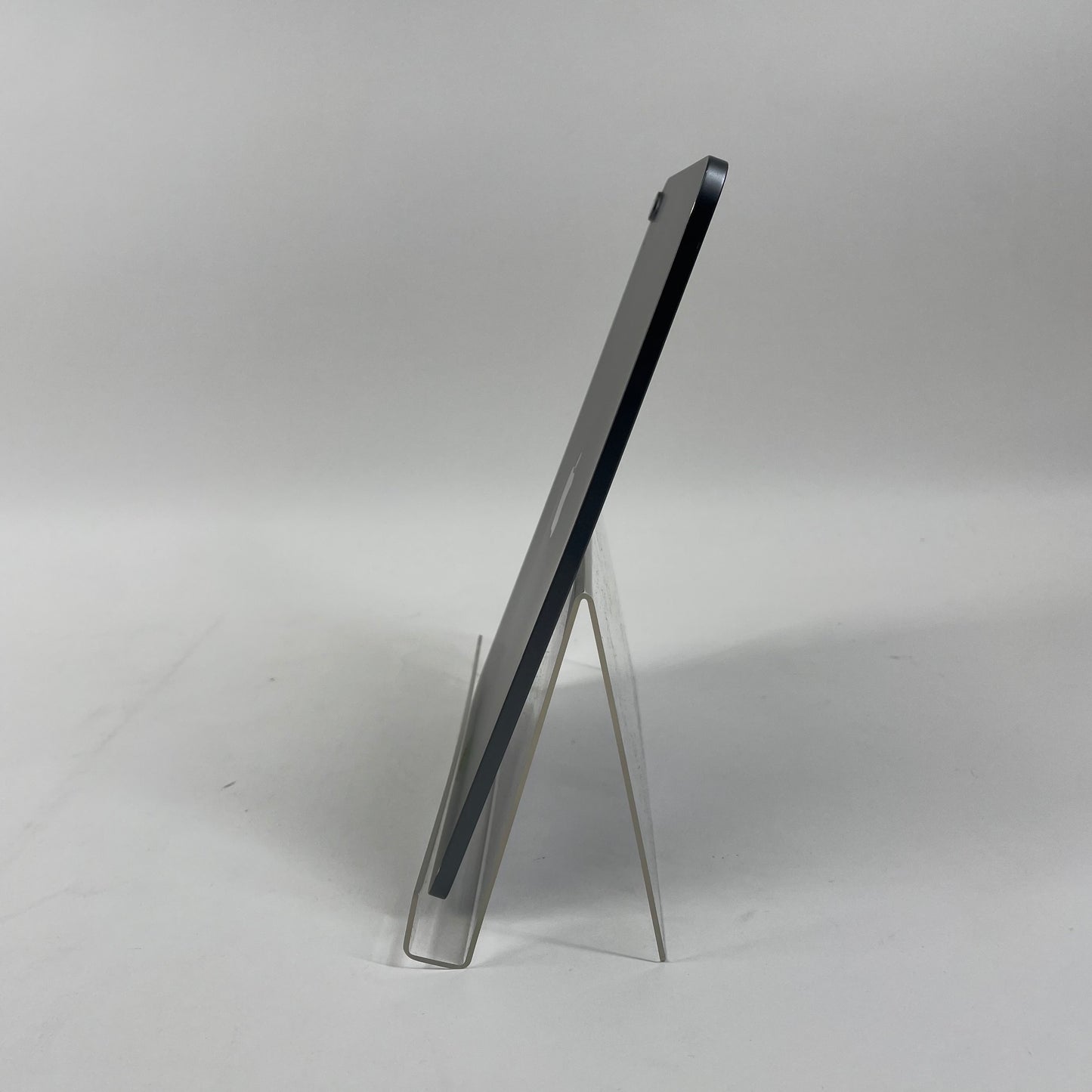 WiFi Only Apple iPad Air 4th Gen 256GB Space Gray MYFT2LL/A