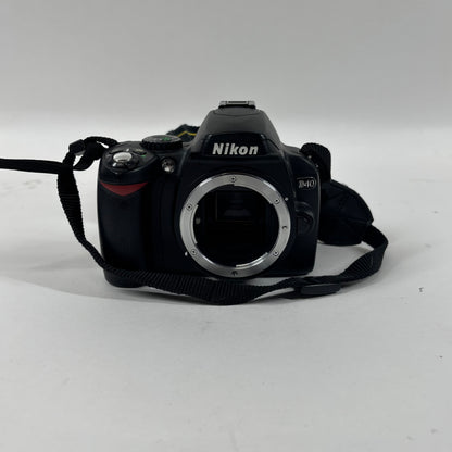 Nikon D40 6.1MP DSLR Camera