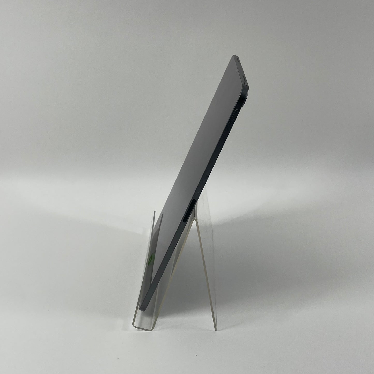 WiFi Only Apple iPad Pro 11" 1st Gen 64GB Space Gray MTXN2LL/A