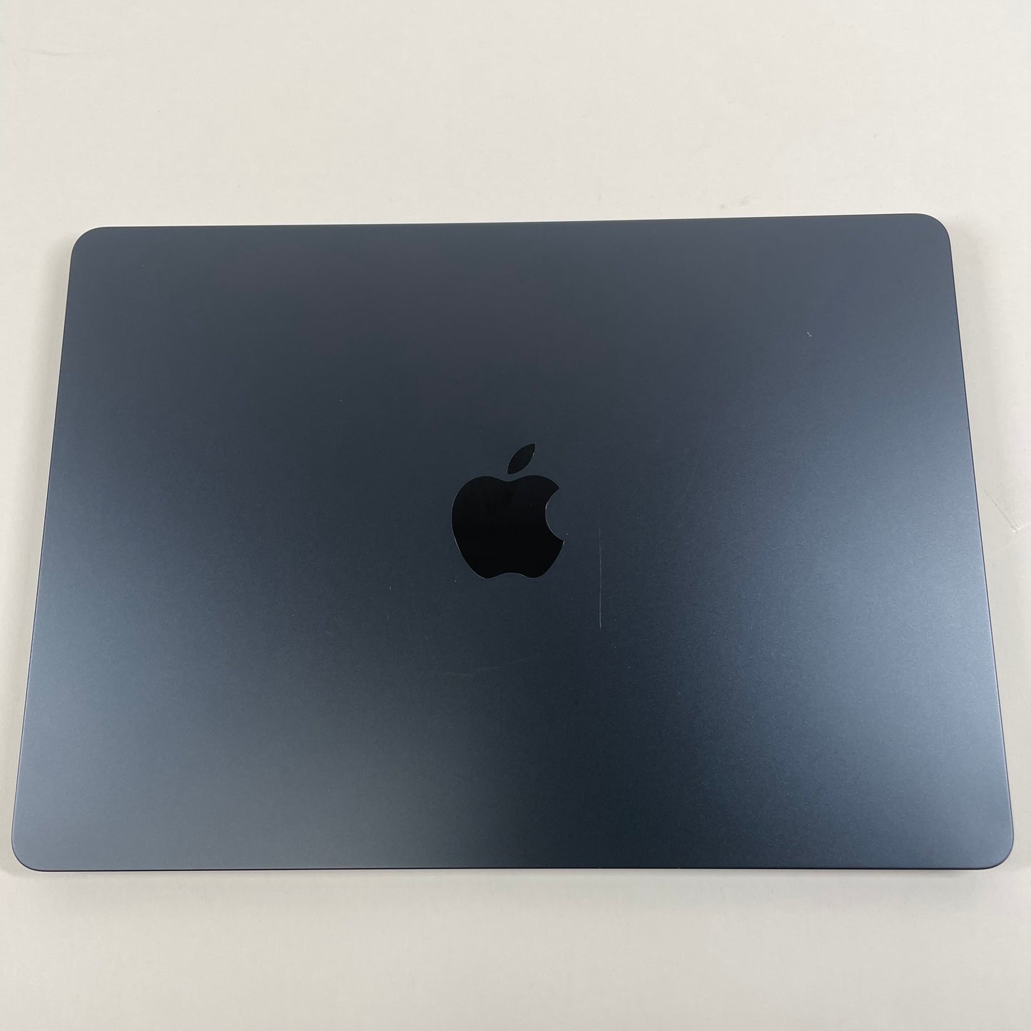 2022 Apple MacBook Air 13.6" M2 8C GPU 3.5GHz 8GB RAM 256GB SSD A2681