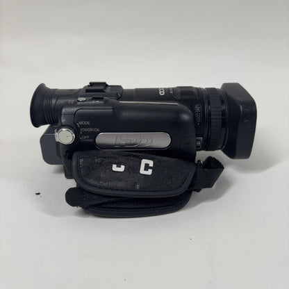 JVC HD Everio  High-Definition Hard Disk Drive Camcorder GZ-HD7U