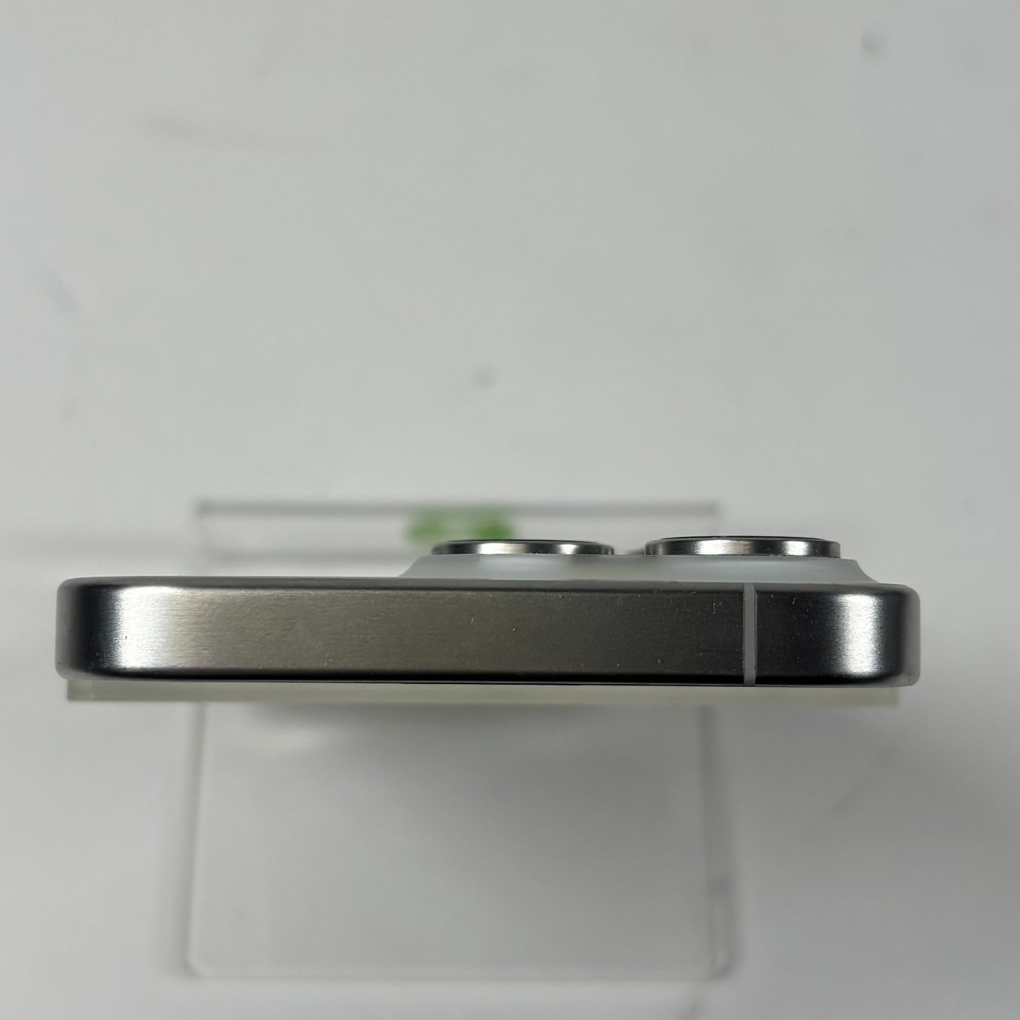 Factory Unlocked Apple iPhone 15 Pro 128GB White Titanium MTQN3LL/A