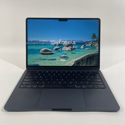 2022 Apple MacBook Air 13.6" M2 8C GPU 3.5GHz 8GB RAM 256GB SSD A2681