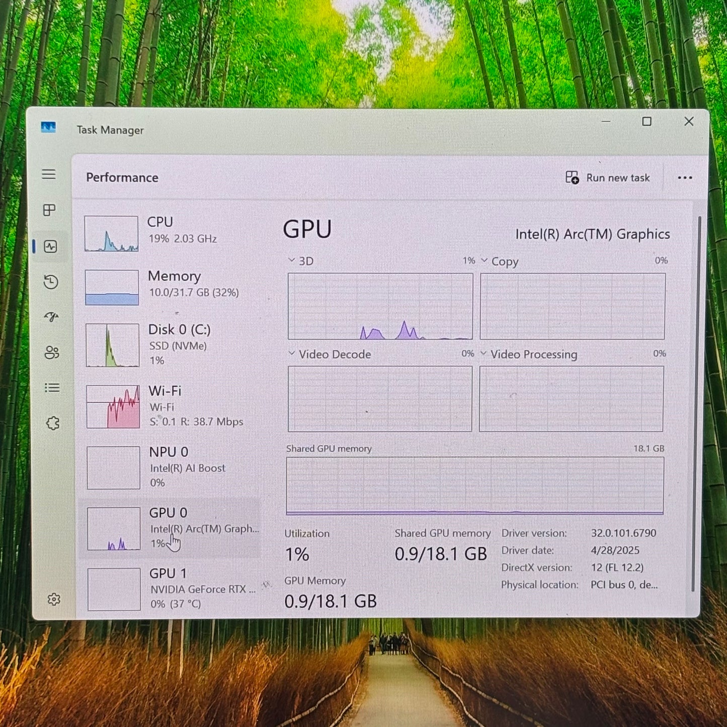 MSI Stealth 16 AI Studio Core Ultra 9 185H 3.8GHz 32GB RAM 1TB GeForce RTX 4070