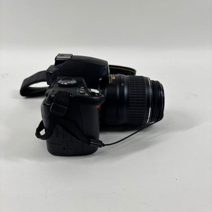 Nikon D40 6.1MP DSLR Camera