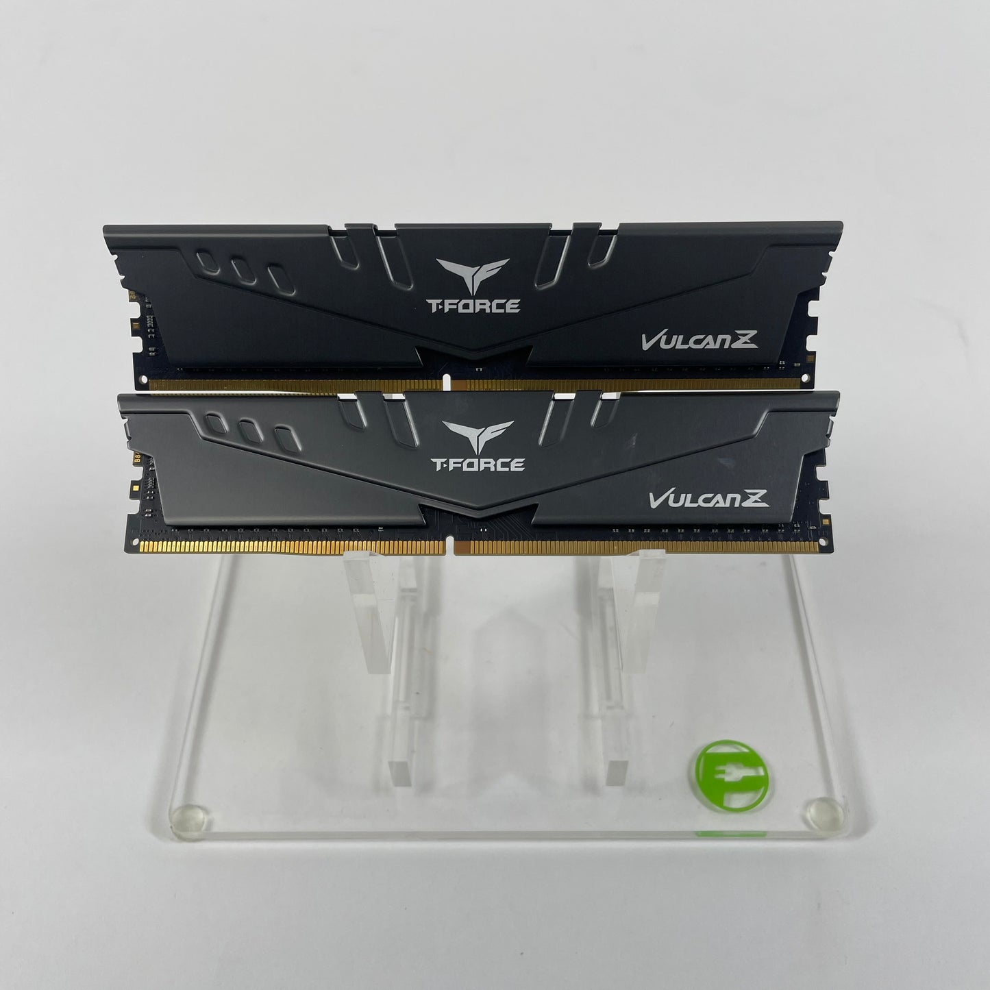 TeamGroup T-Force Vulcan 16GB (2x8GB) RAM DDR4 3200MHz TLZGD48G3200HC16CBK