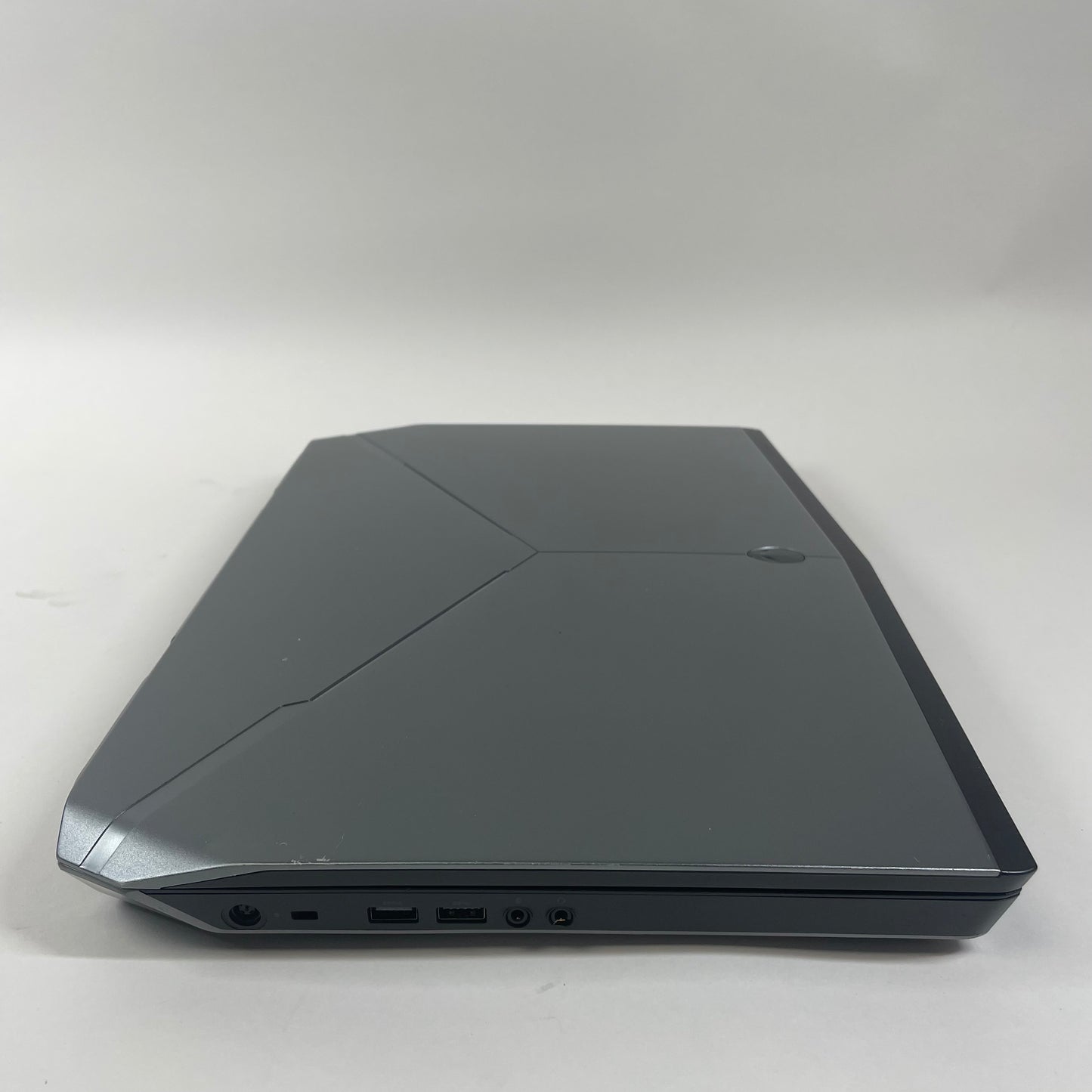Parts Only Alienware M17 R3 17.3" i7-6700HQ 2.6GHz 8GB RAM 1TB SSD GeForce GTX 970M