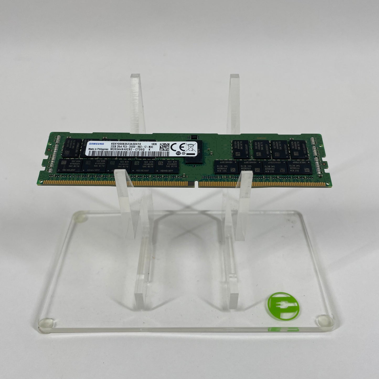 Samsung 2Rx4 PC4_2666v 32GB (1x32GB) RAM DDR4 2666MHz M393A4K40CB2-CTD6Q