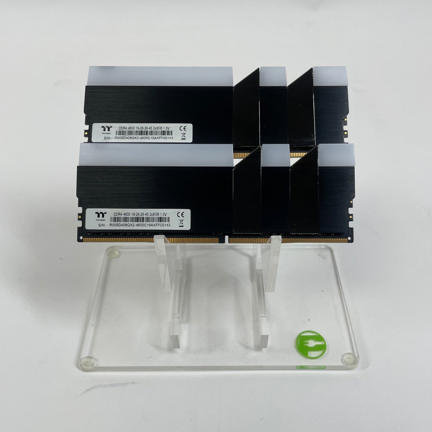 Thermaltake TOUGHRAM RGB 16GB (2x8GB) RAM DDR4 3600MHz R009D408GX2-4600C19A