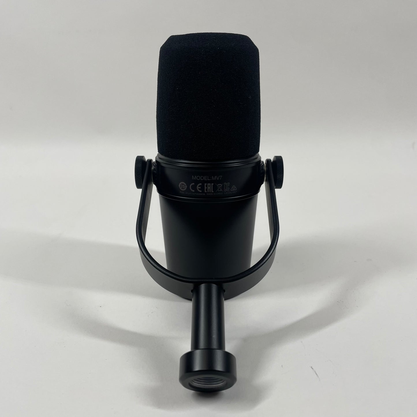 Shure MV7 50 Hz to 16 kHz Professional-Grade, Hybrid Dynamic Microphone MV7-K